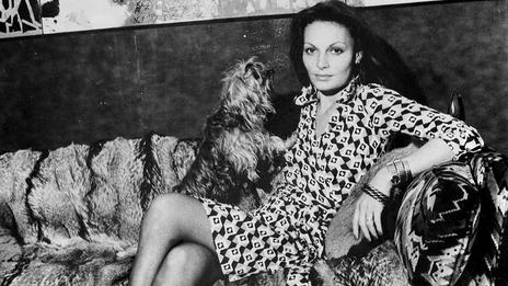 “裹身裙”40歲了！（圖）