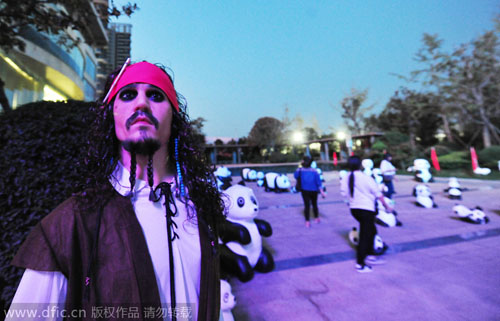 Celebrity sculptures become property ambassadors