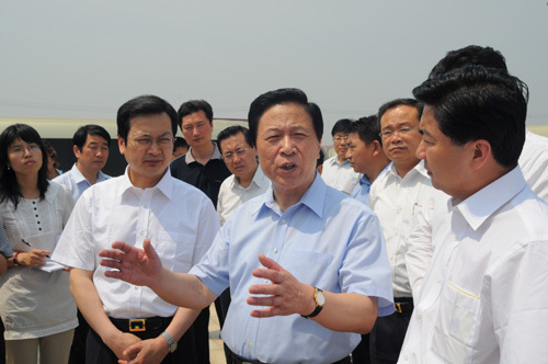 Liang Baohua visited Huaqiao