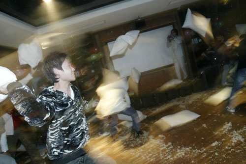 Pillow fight helps ease pressure