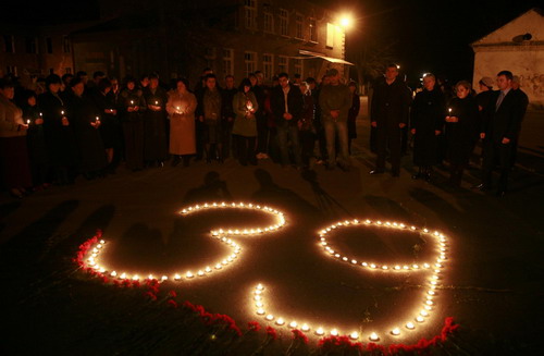 Moscow mourns victims of attacks