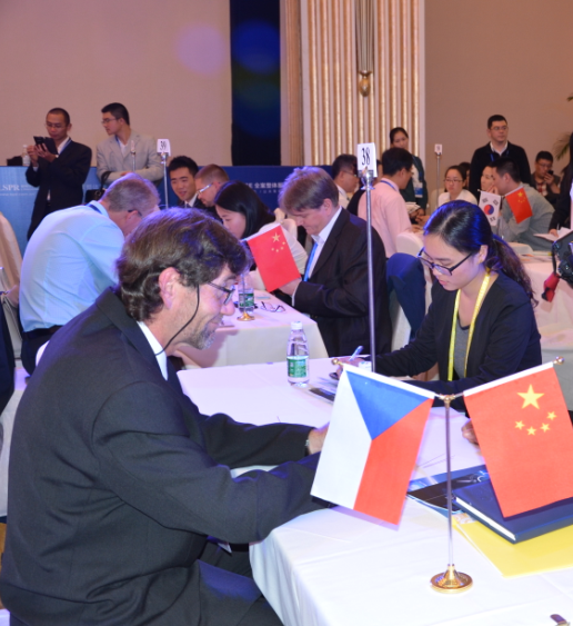 One-on-one business meetings