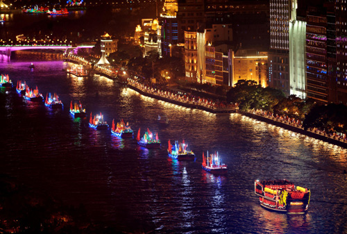 Boat parade kicks off Asian Games' opening night