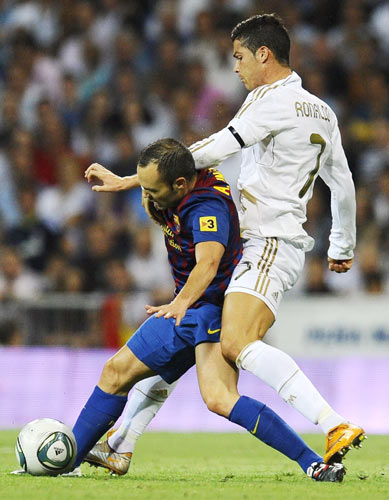 Messi fires Barca to dramatic Super Cup win Messi fires Barca to dramatic Super Cup win