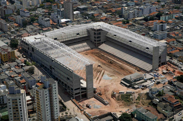 Brazil's World Cup rush fuels spending blowout Brazil's World Cup rush fuels spending blowout