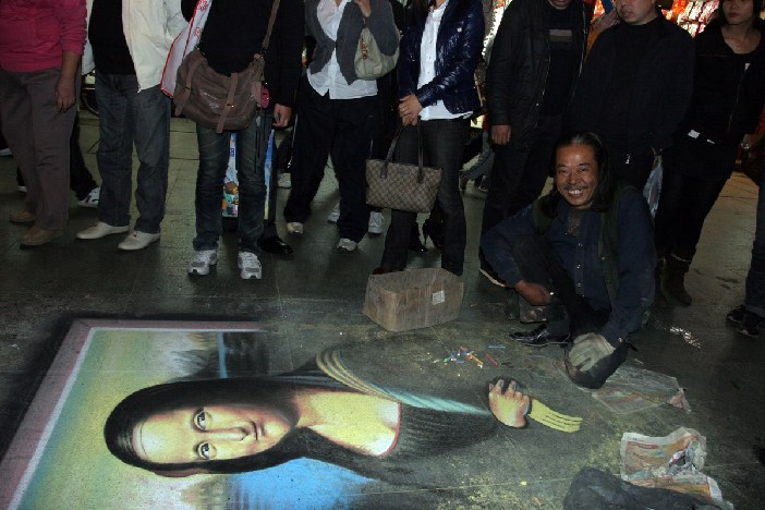 盤點國內“乞討界”的各種奇葩