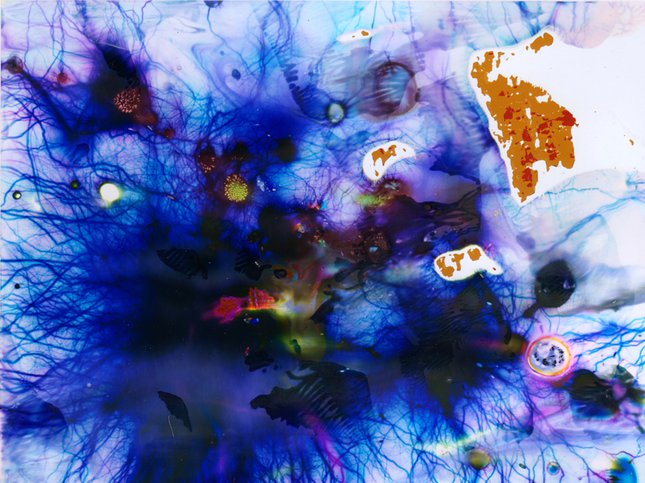 沒(méi)被高壓電劈過(guò)的膠片不是好畫(huà)布