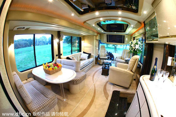 Luxury motorhome hotel