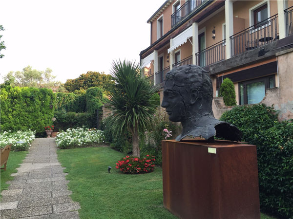 Vibrant Venice's wondrous waterways