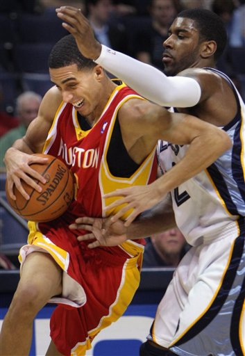 馬丁砍29分火箭客場過關 灰熊遇克星遭橫掃