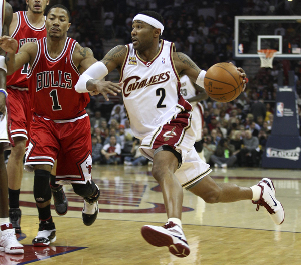 NBA季后賽：騎士主場(chǎng)屠牛 2:0領(lǐng)先