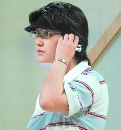 職業(yè)病逼陳穎二次“封槍” 左耳已無法接聽電話
