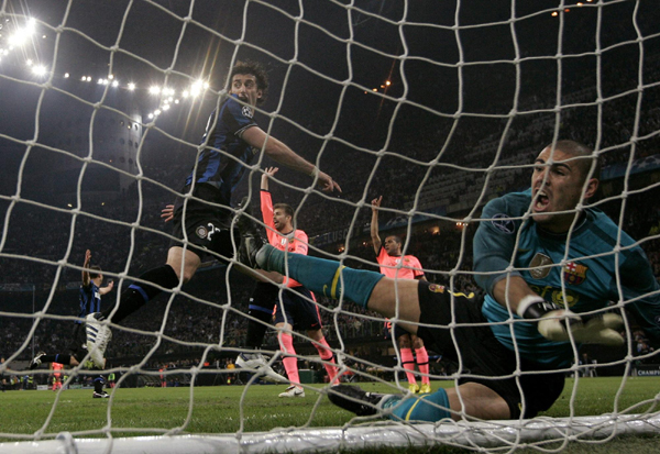 歐冠：國米主場3:1逆轉(zhuǎn)巴塞羅那