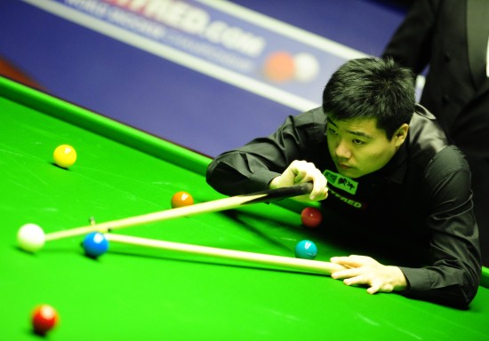 世錦賽：丁俊暉輕松半場 梁文博被“火箭”淘汰