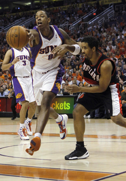 NBA：魔術率先晉級 雄鹿頂翻老鷹 太陽灼傷開拓者