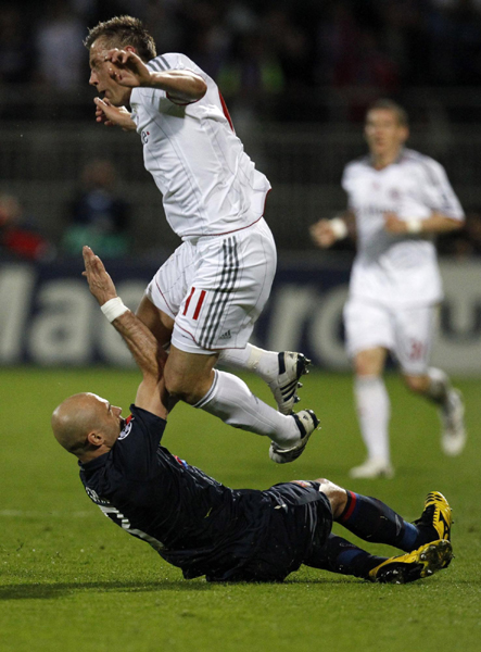 歐冠：拜仁3:0完勝里昂進決賽 奧利奇上演帽子戲法