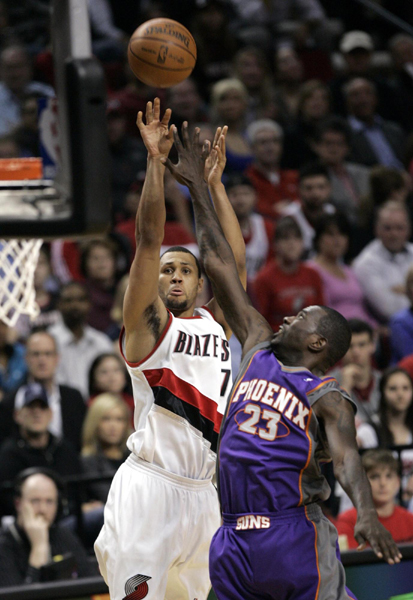 羅伊首發(fā)開拓者難成黑馬 太陽4:2闖關(guān)