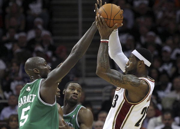 NBA：綠衫軍大勝奪主場(chǎng)優(yōu)勢(shì) 騎士1:1被扳平