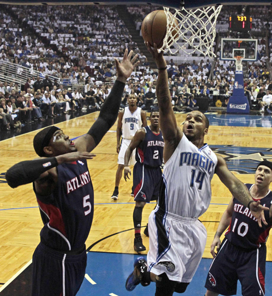 NBA：魔術(shù)首戰(zhàn)狂勝老鷹43分 1:0領(lǐng)先