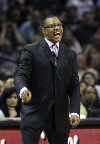 NBA：“獨眼”納什帶太陽率先晉級 馬刺被0:4橫掃