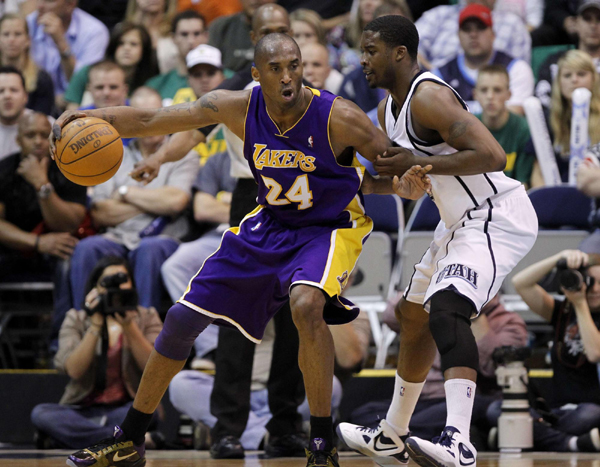 NBA：科比32分 湖人4:0橫掃爵士會師太陽