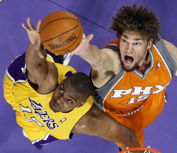 NBA：科比創(chuàng)季后賽新高 湖人再擒太陽