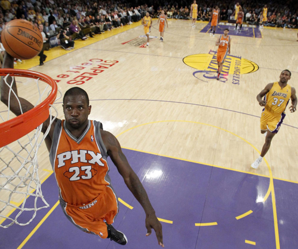 NBA：科比創季后賽新高 湖人再擒太陽