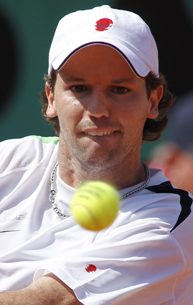 法網(wǎng)：大威輕松晉級 阿扎倫卡、桑切斯連遭爆冷