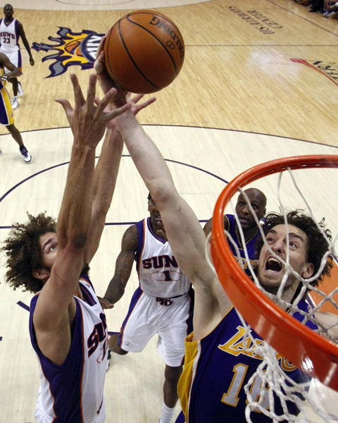 NBA：科比36分難救湖人 斯塔德邁爾42分太陽奏凱