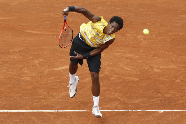 法網(wǎng)：納達爾取得開門紅 薩芬娜爆大冷