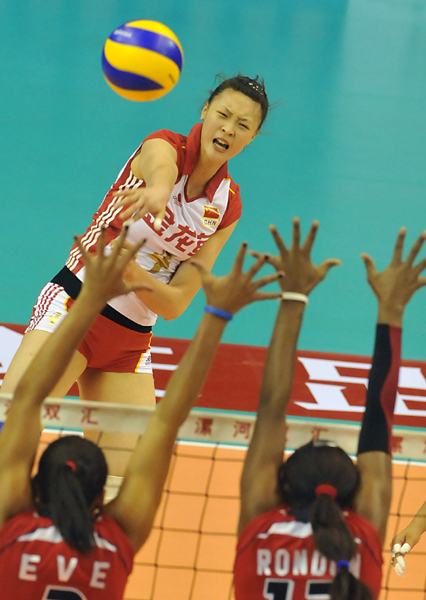 女排精英賽：中國女排負多米尼加 奪冠希望渺茫