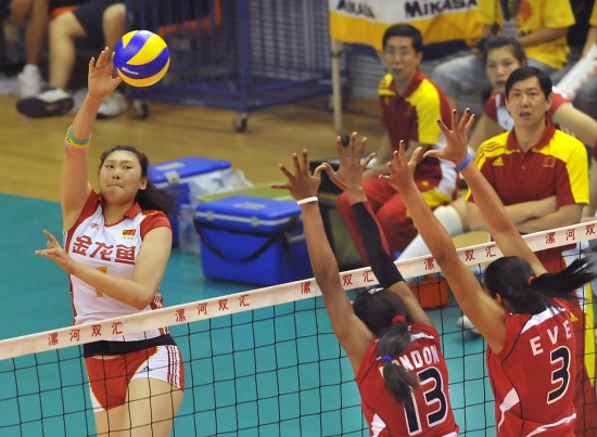 女排精英賽：中國女排1:3不敵多米尼加