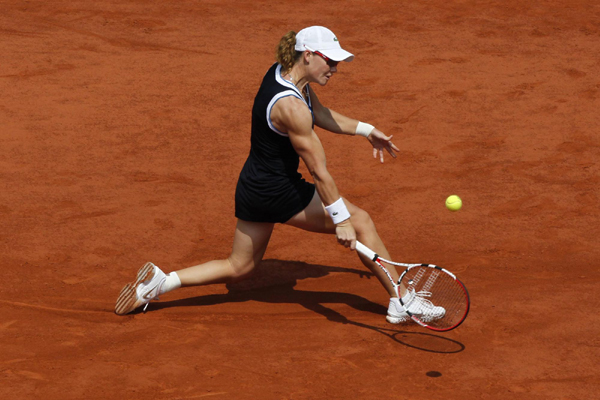 法網：斯托瑟挫敗小威 納達爾苦戰晉級