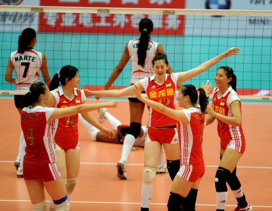 女排精英賽：中國隊3:0多米尼加成功復仇