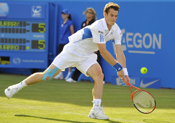 女王杯：穆雷攜羅迪克晉級 孟菲爾斯不敵舒特勒