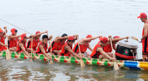 迎端午 瀏陽河上賽龍舟