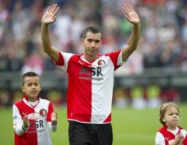 荷蘭功勛隊長正式宣布退役 曾代表巴薩4年奪5冠