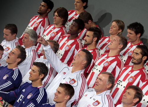 拜仁慕尼黑拍攝新賽季官方照