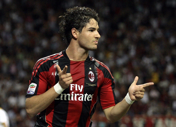 意甲：帕托梅開二度 AC米蘭4:0完勝萊切