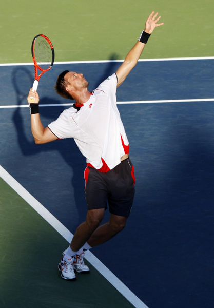 美網(wǎng)：孟菲爾斯笑傲法國(guó)內(nèi)戰(zhàn) 沃茲尼亞奇橫掃莎娃