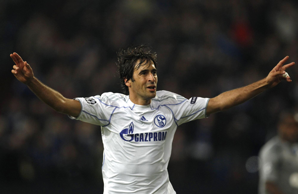 歐冠：國米連失三球險勝熱刺 巴薩曼聯獲小勝