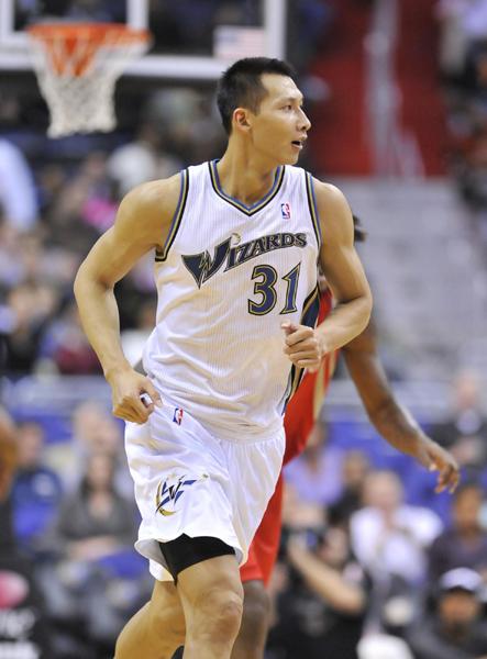 姚明傷退中國(guó)德比 易建聯(lián)13分奇才98:91力克火箭