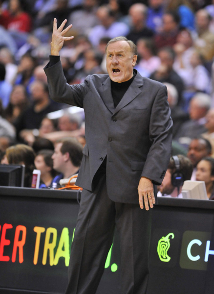 姚明傷退中國德比 易建聯13分奇才98:91力克火箭