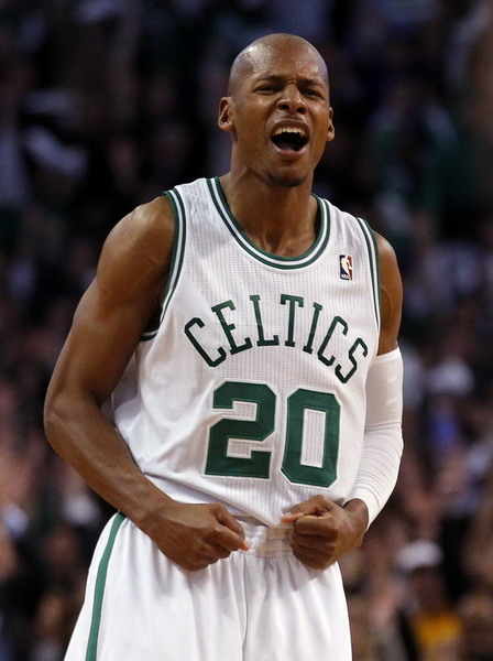 科比23分湖人成功復(fù)仇 阿倫3分創(chuàng)紀(jì)錄難救綠衫軍