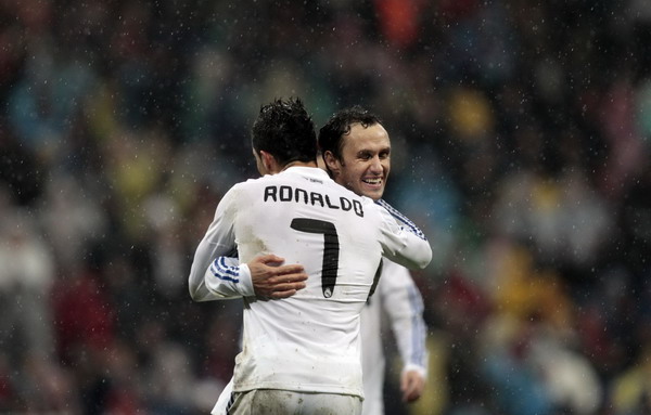 本澤馬破門C羅助攻 皇馬2:0落后巴薩