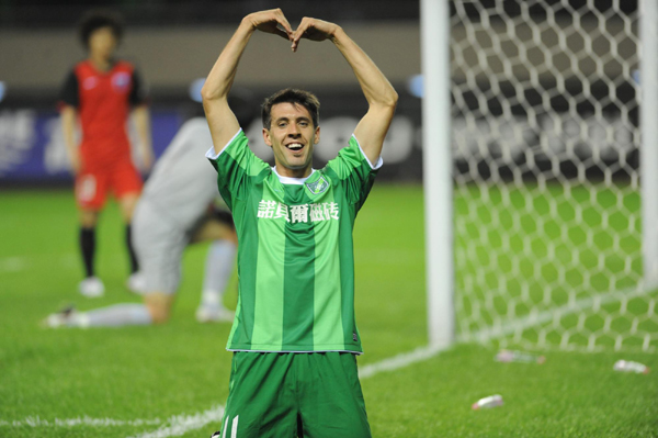 中超揭幕：山東3度領先被成都追平 上海補時失球平青島