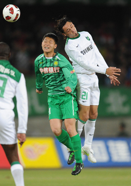 中超：國(guó)安遭杭州逆轉(zhuǎn) 申花不敵遼寧