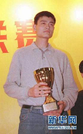 “難說再見！”：姚明NBA生涯全回顧