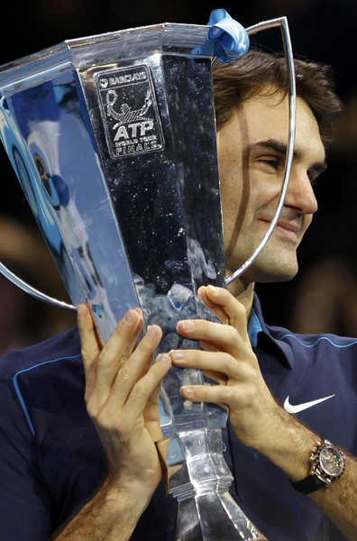 ATP總決賽：費德勒勝特松加捧杯 奪職業(yè)生涯第70冠