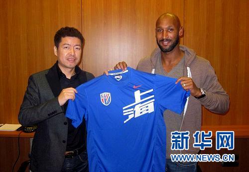 阿內爾卡加盟申花：里程碑式簽約，還是擺闊買賣？